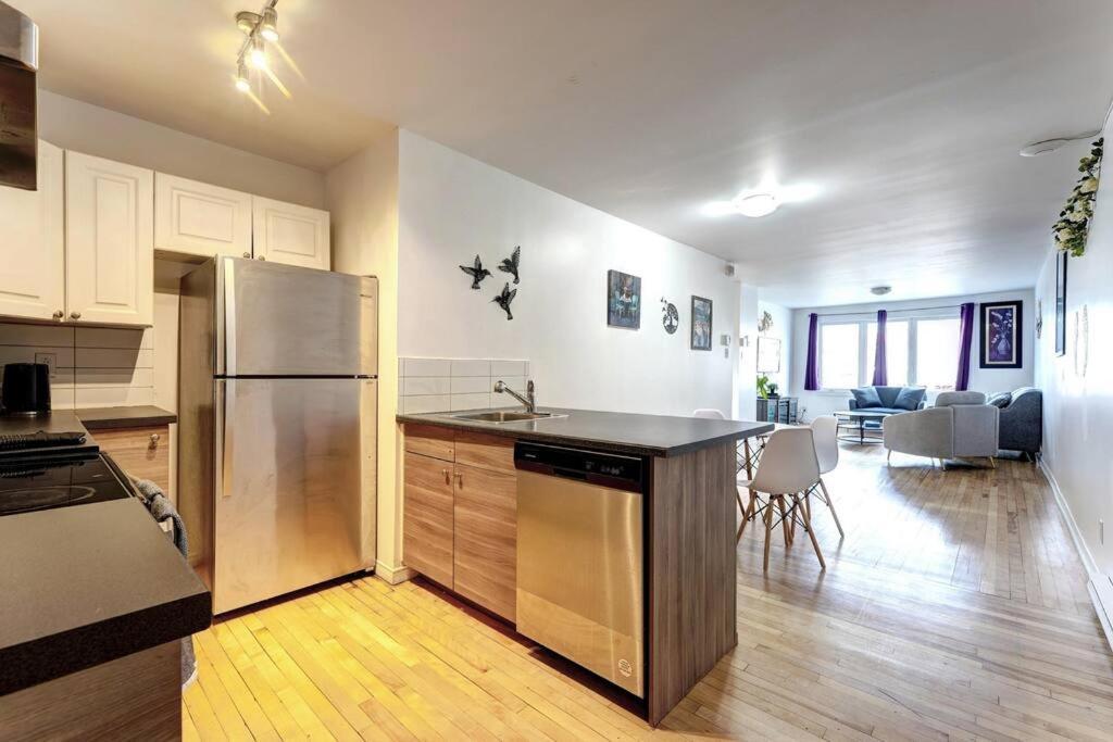 Charming Unit With Balcony Montreal